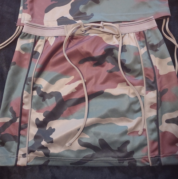 💚 METRO CAMO 💚 - Picture 3 of 4